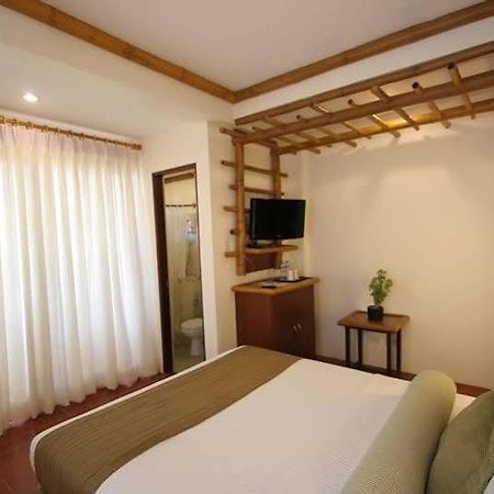Acuatico Beach Resort Laiya Exterior foto